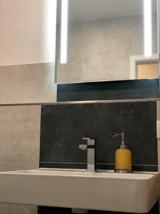 Apartment Am Schlossplatz Erlangen Exteriör bild